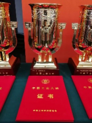award-img award-img